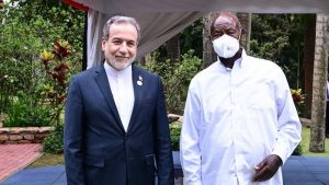 Araqchi asisitiza kupanuliwa uhusiano wa Iran na Uganda katika nyanja za kiuchumi na kilimo