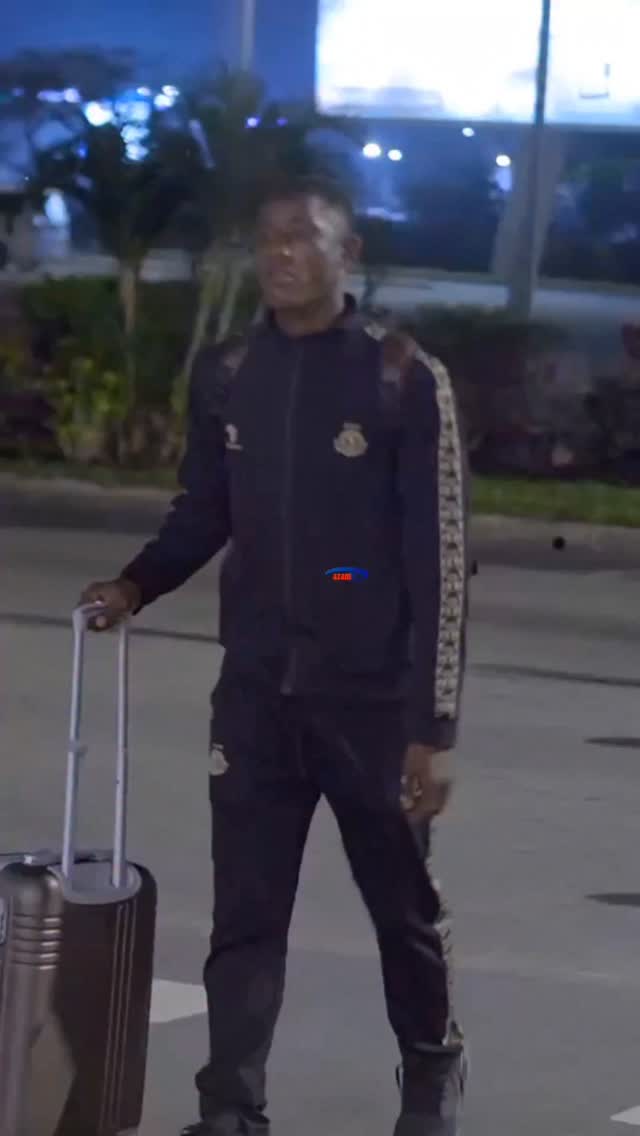 YANGA SAFARINI: Tazama kikosi cha Yanga SC kilivyofika Uwanja wa Ndege wa Kimataifa wa Julius Nyerere Dar es Salaam mapema leo t...