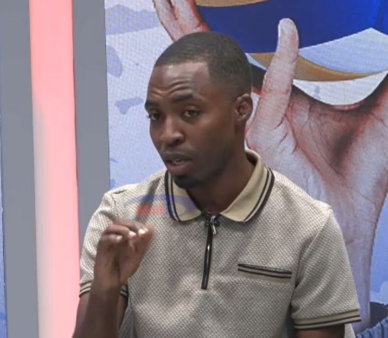 ZILIZOBAMBA MITANDAONI: Mtangazaji wa soka @ngodaalwatan afunguka mbinu anazotumia pale anapotakiwa kwenda kuitangaza mechi amba...