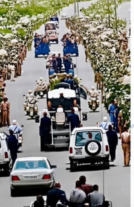 ZILIZOBAMBA MITANDAONI: Wakati Tanzania ikiadhimisha miaka 26 ya tangu kufariki kwa Rais wa kwanza wa Tanzania, Mwalimu Julius N...