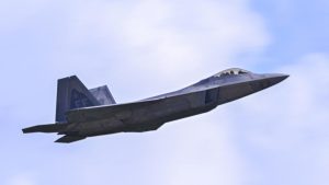 Mvutano kati ya Marekani na Iran: Ndege 12 za kivita za Marekani za F-22 Raptor zatua Israel