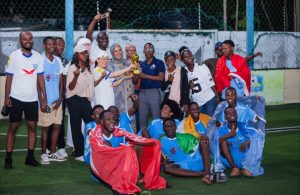 Uni Challenge stamp authority over Guardian of Peak in a friendly game