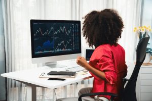 Local investors take centre stage as DSE records active trading session