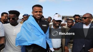 Refa bora wa Kisomali aliyezuiwa kuingia Marekani alakiwa kishujaa nyumbani