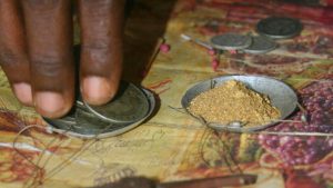 DRC: Usafirishaji haramu wa dhahabu kutoka Ituri kwenda Uganda unaongezeka (ripoti ya UM)