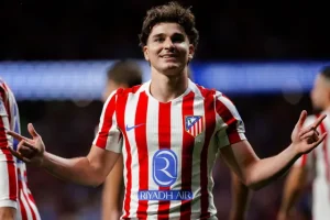 Tetesi za soka: Barcelona na Arsenal bado wanamwania Julián Álvarez